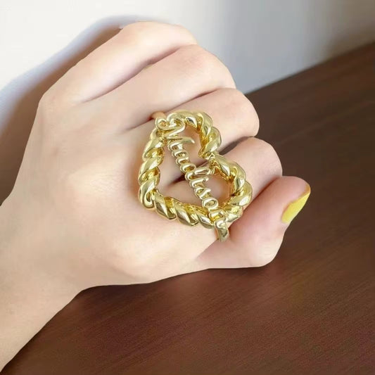 CUSTOM TWIST HEART NAME PLATE RING
